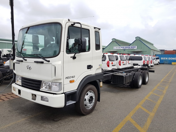 Xe tải Hyundai hd240- 15 tấn