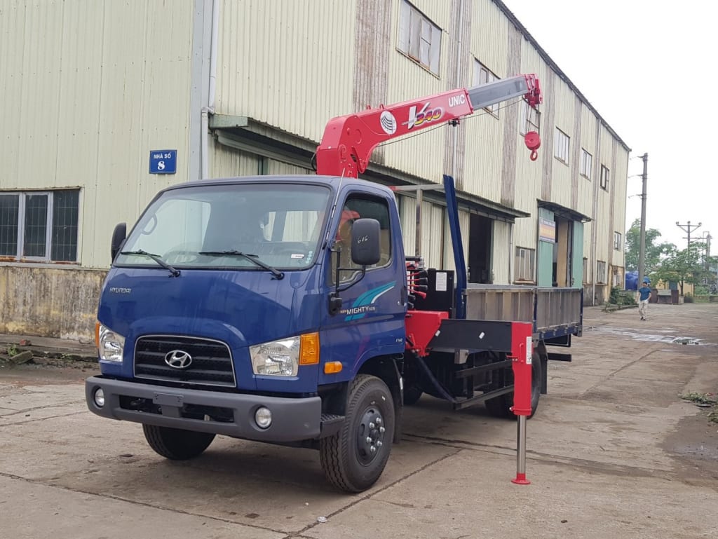 Cẩu Unic V344