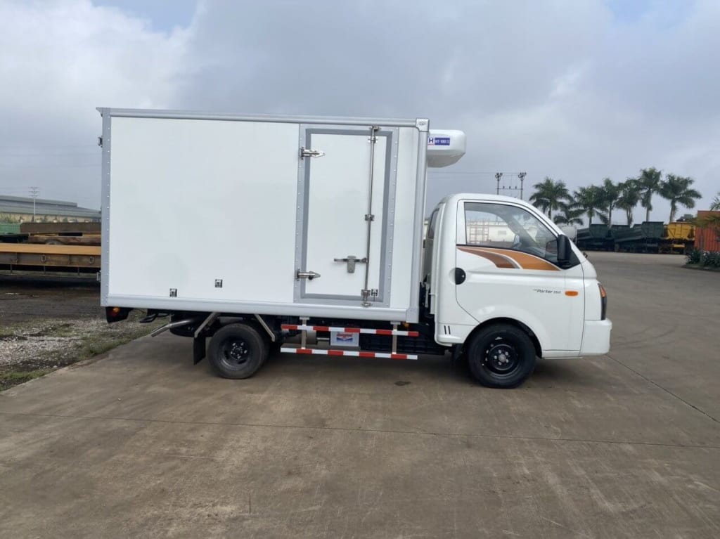 xe đông lạnh hyundai H150