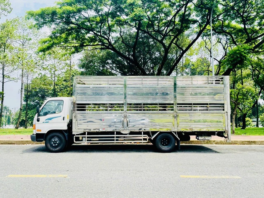 Xe chở gia súc 110SP